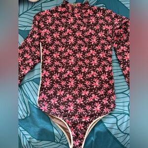 Acacia Ehukai in Madonna